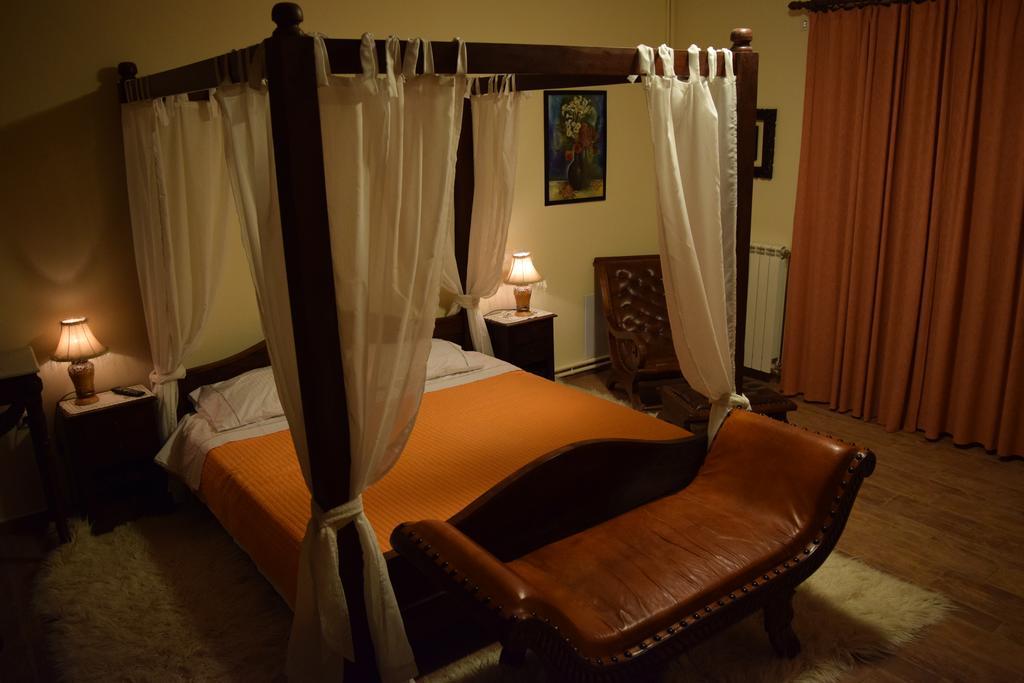 Flygonion Guesthouse Kiriákion Buitenkant foto